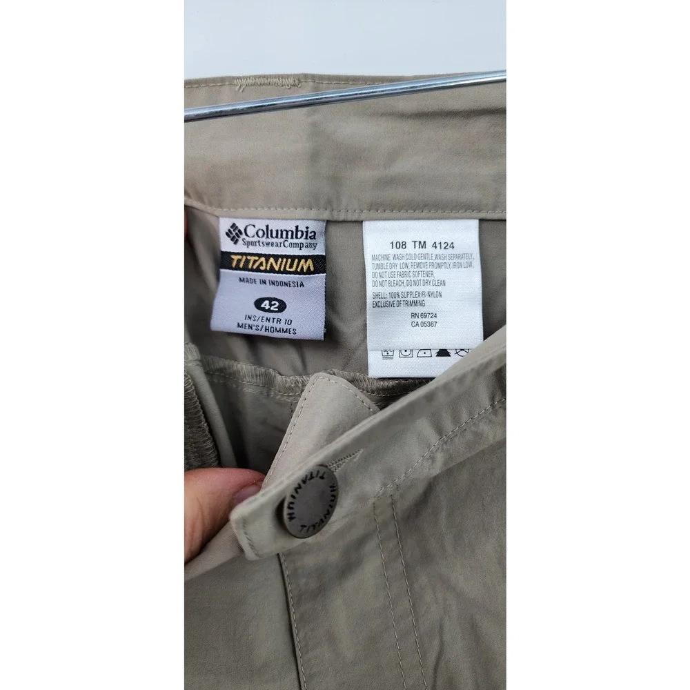 New NWT Men's Columbia Titanium UPF‎ 50 Omni-Dry Limitless Size 42 Khaki 221